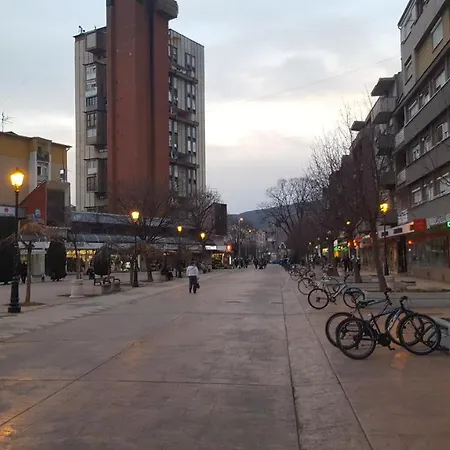 Apartman Lea *
